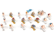 DIVERS (21)