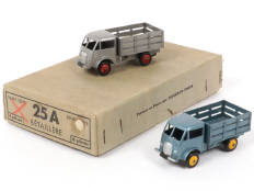 DINKY TOYS (FRANCE) (3)
