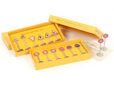 DINKY TOYS (FRANCE) (2)