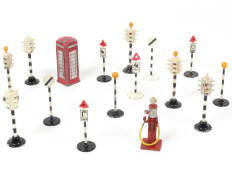 DINKY TOYS (GB) (16)