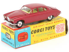 CORGI TOYS (GB) (1)