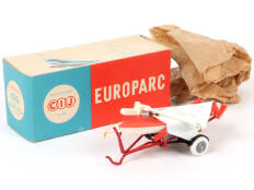 C.I.J. (FRANCE) (1)
