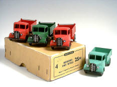 DINKY TOYS (GB) (5)