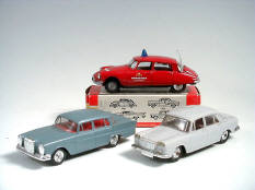 DINKY TOYS  DIVERS (3)