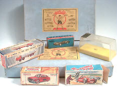 DINKY TOYS  DIVERS (7)