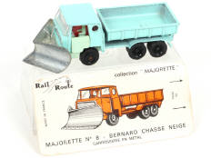 MAJORETTE (FRANCE) (1)