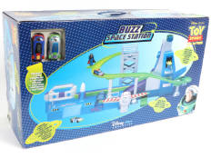 WALT DISNEY PRODUCTIONS (USA) (1)