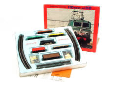 HORNBY 'HO' (1)