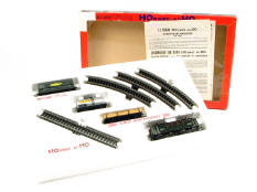 HORNBY 'HO' (1)