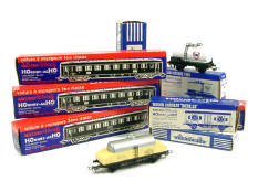 HORNBY 'HO' (8)