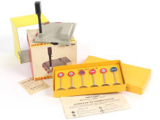 DINKY TOYS (FRANCE) (2)