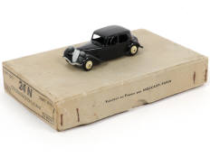 DINKY TOYS (FRANCE) (2)