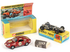 CORGI TOYS (GB) (2)