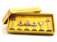 DINKY TOYS FRANCE (1)