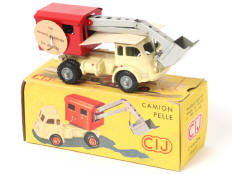 C.I.J. (FRANCE) (1)