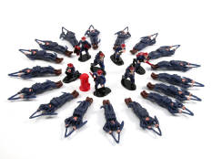FIGURINES DIVERS (25)