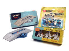 CORGI TOYS (GB) (3)