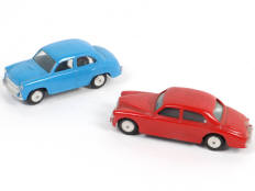 CORGI TOYS (GB) (2)