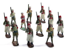 FIGURINES DIVERSES (11)