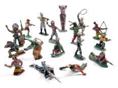FIGURINES DIVERSES (18)