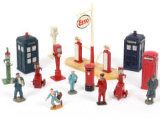 DINKY TOYS (15)
