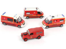 DIVERS (4)