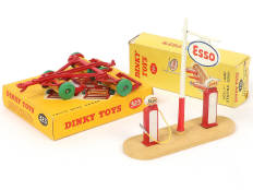DINKY TOYS (GB) (2)