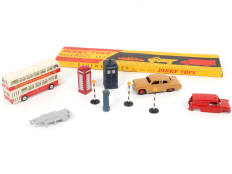 DINKY TOYS (GB) (11)