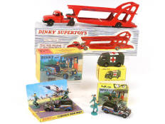 DINKY TOYS (FRANCE) (4)