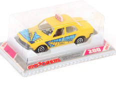 MAJORETTE (FRANCE) (1)