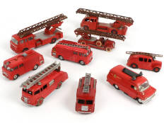 DINKY TOYS (9)