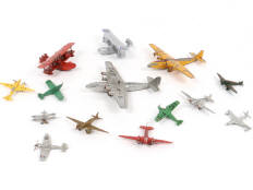 DINKY TOYS (14)