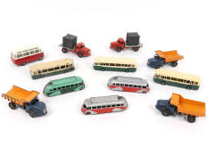 DINKY TOYS (12)