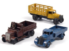 DINKY TOYS (GB) (3)
