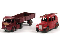 DINKY TOYS (GB) (2)