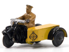 DINKY TOYS GB (1)