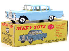DINKY TOYS GB (1)