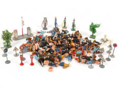 DIVERS (50)