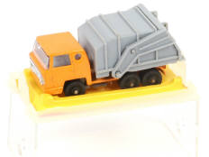 MAJORETTE (FRANCE) (1)