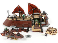 Lot 226 - LEGO (DANEMARK) (1)