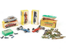 DINKY TOYS (30)
