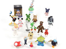 Lot 94 - DIVERS (19)