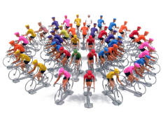 FIGURINES DIVERSES (26)