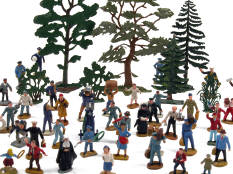 FIGURINES DIVERSES (50)