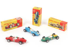 Lot 275 - DINKY TOYS (GB) (3)