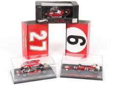 Lot 55 - DIVERS (3)
