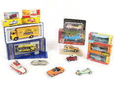 Lot 90 - DIVERS (12)