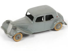 Lot 226 - DINKY TOYS (FRANCE) (1)