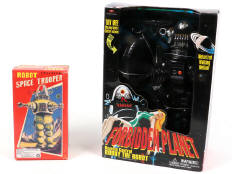 Lot 50 - DIVERS (2)