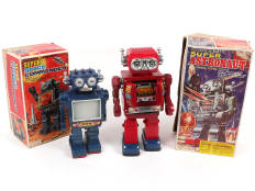 Lot 49 - DIVERS (2)